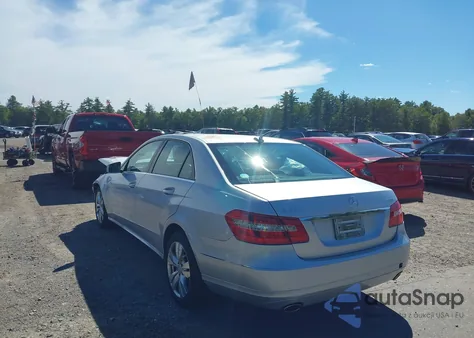 2011 Mercedes-Benz E 350 4Matic из США, поврежденный, VIN WDDHF8HB3BA445020